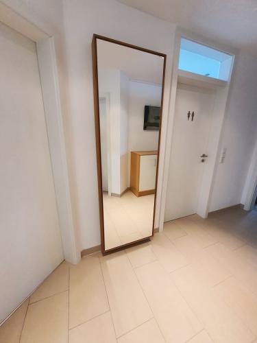 Schaltschrank Verkleidung mit Spiegel